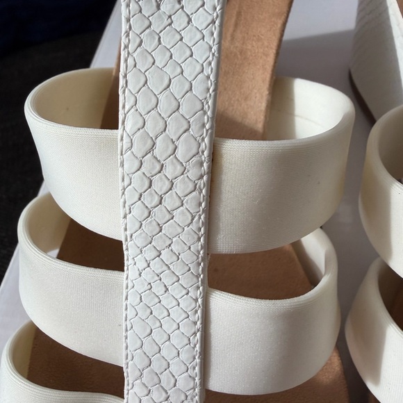 Alfani Women's 8.5M White Wedge Strappy Heels - Picture 8 of 16